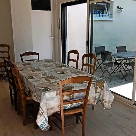 بيت للعطل La Pause Jardaise *